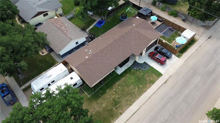 Property Photo: 304 4th Avenue SE SK S9H 3L8