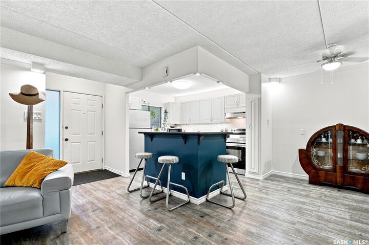 Property Photo: 441 Pendygrasse Road 104 SK S7M 5C1