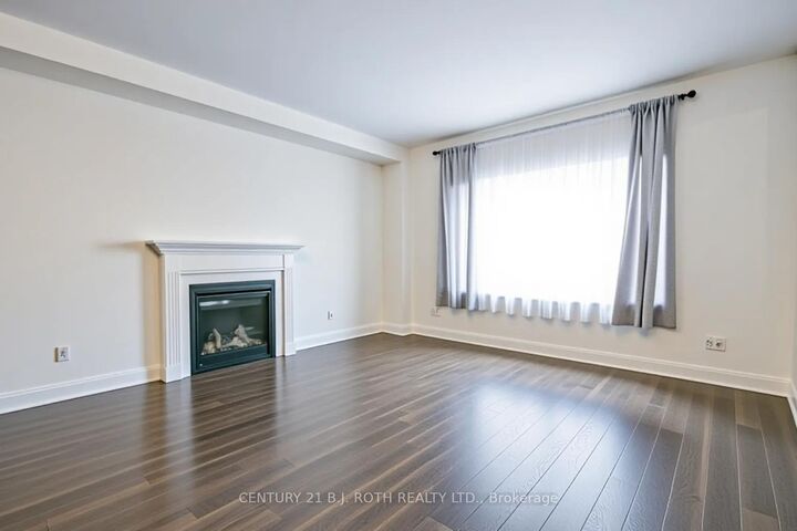 Property Photo:  5 Cypress Point Street  ON L4N 6J9 