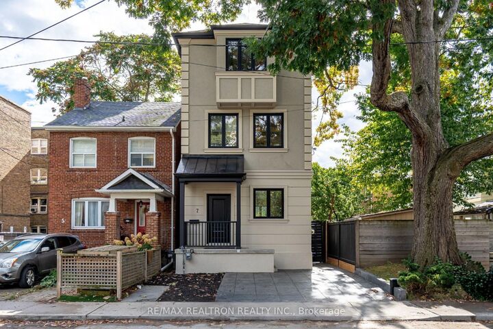 7 Louise Avenue — photo 1