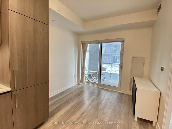 Property Photo:  1 Yorkville Avenue 601  ON M4W 0B1 