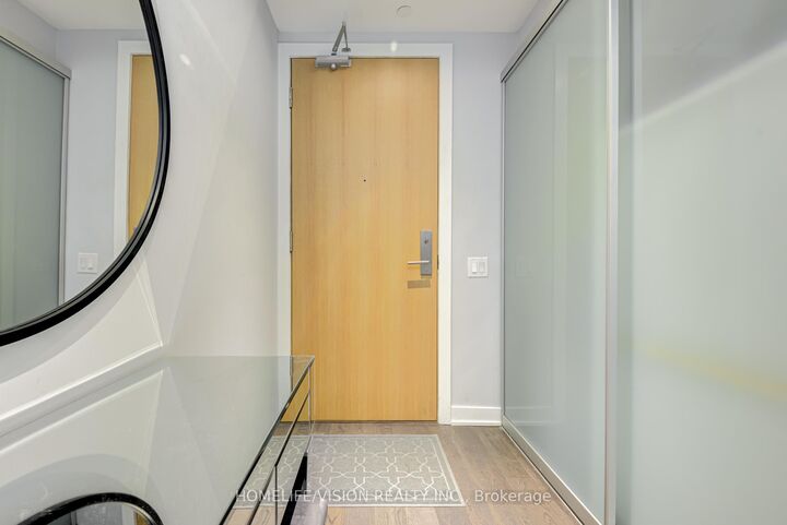 Property Photo:  629 King Street W Ph 1415  ON M5V 0G9 