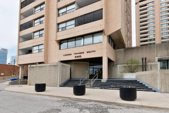 Property Photo:  380 King Street 1207  ON N6B 3L6 
