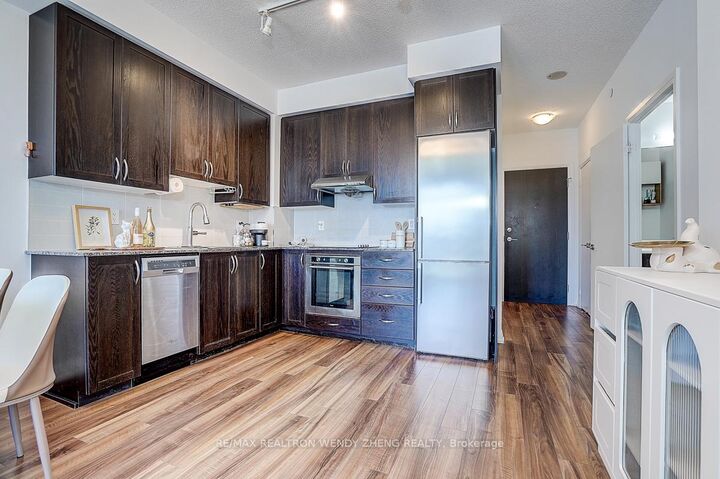 Property Photo:  55 Ann O'Reilly Road 709  ON M2J 0E1 