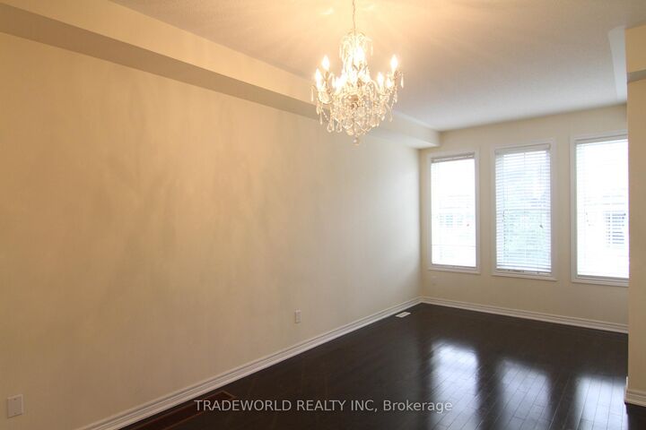 Property Photo:  36 Tufo Avenue  ON L6C 0H8 
