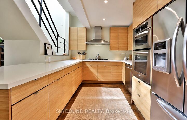 Property Photo:  110 Hepbourne Street 206  ON M6H 1K5 