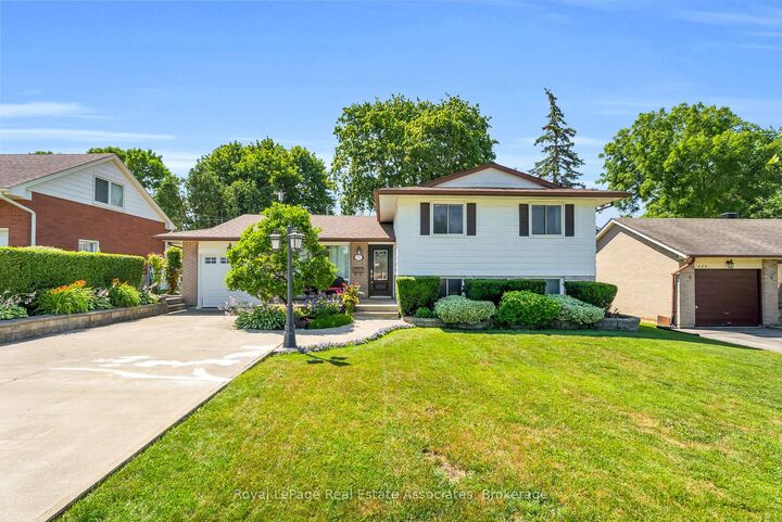 233 Elmore Drive — photo 1