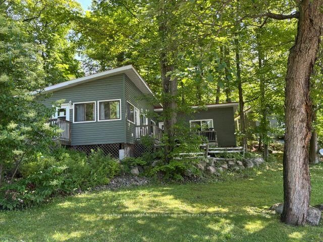 Property Photo: 7 Silver Point Road 8 ON P2A 2W8