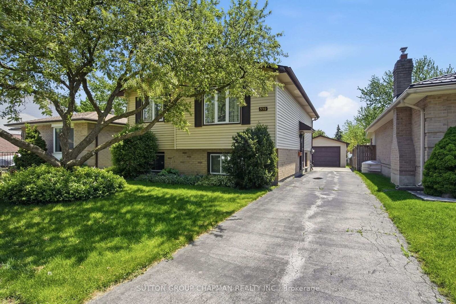 Property Photo: 332 Ardsley Crescent ON N6G 3W7