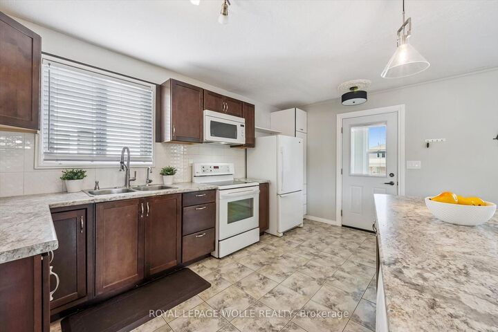 Property Photo:  976 Guelph Street  ON N2H 5Z6 