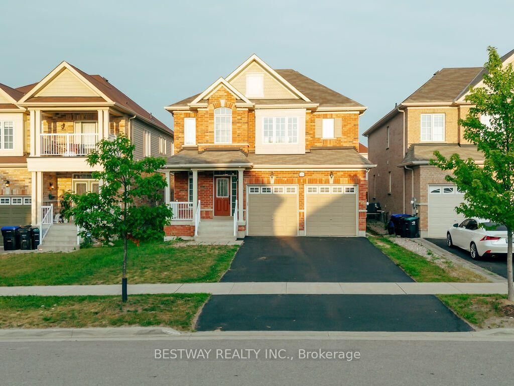 Property Photo:  486 Greenwood Drive  ON L0M 1B6 