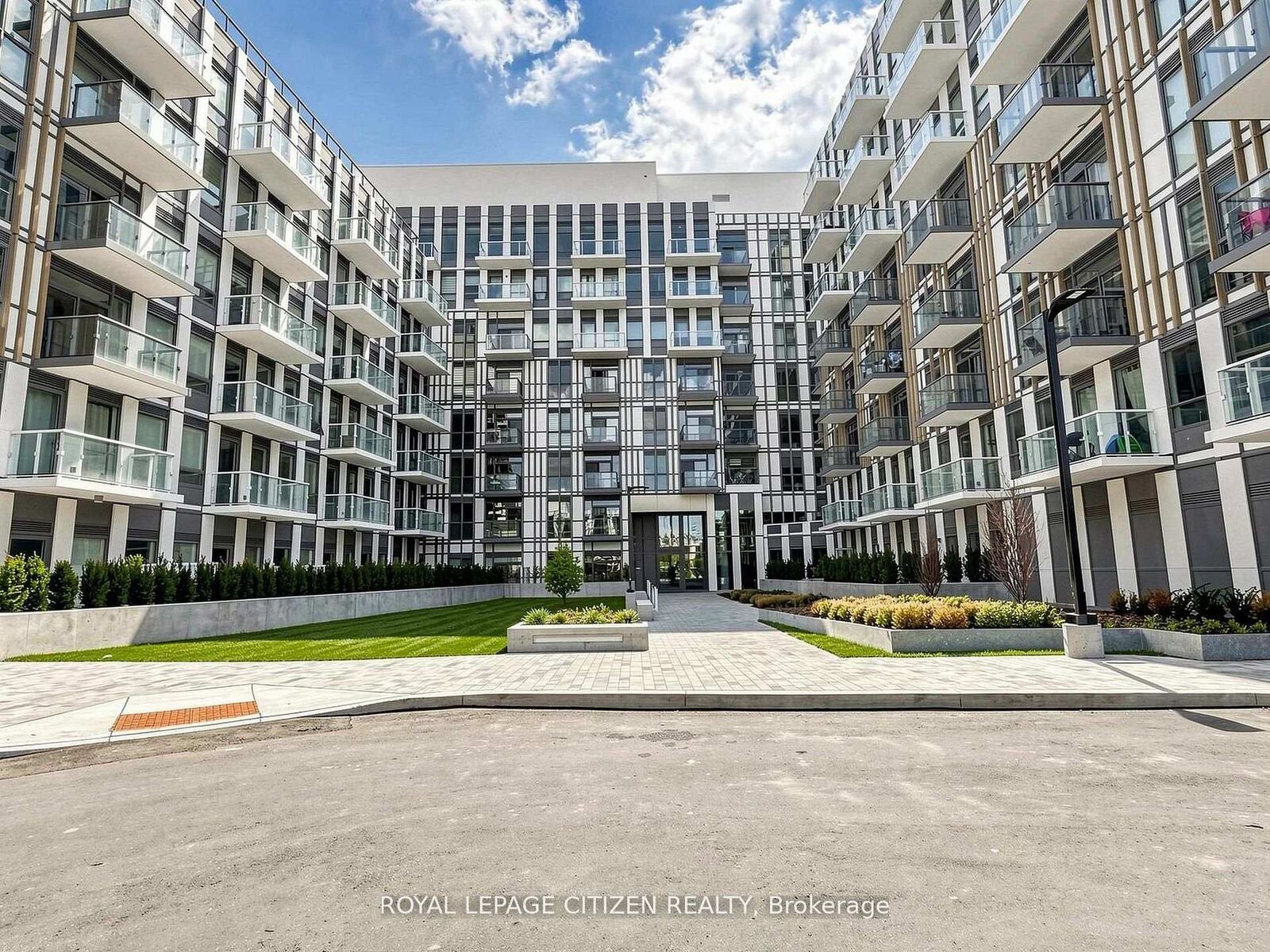 Property Photo: 1005 Dundas Street 340 ON L6H 8C7