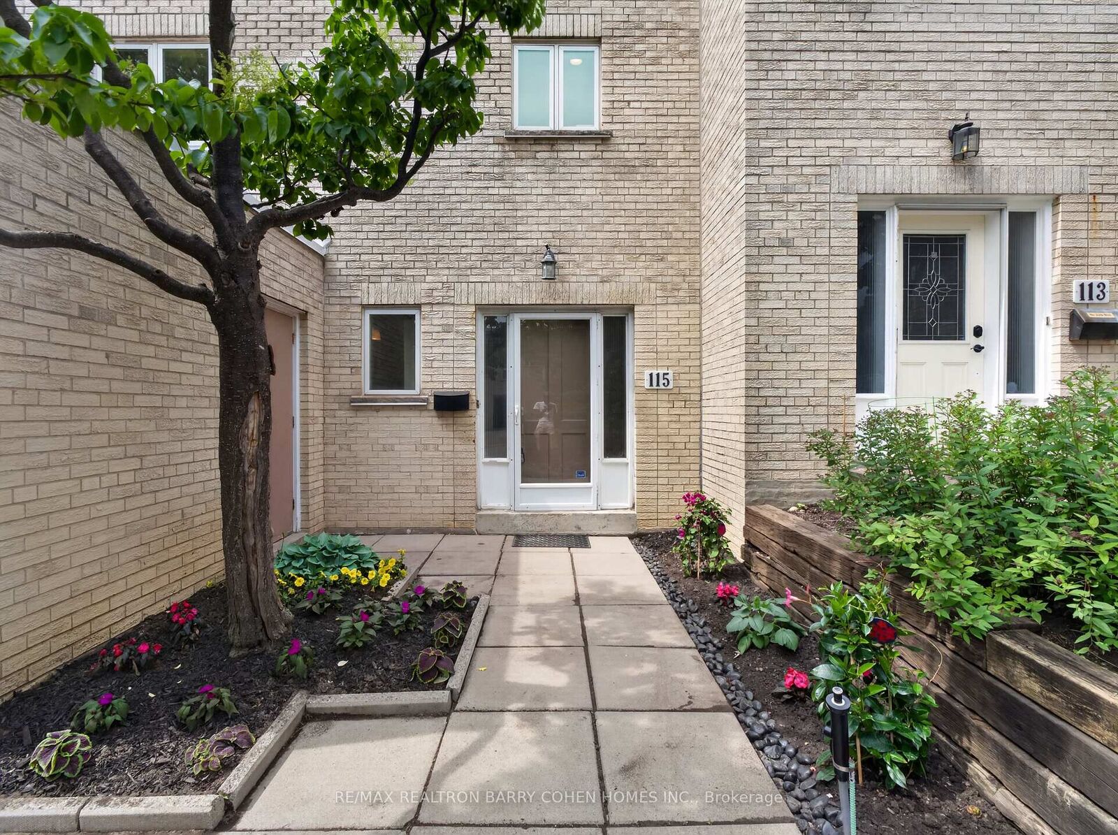 Property Photo: 115 Scenic Mill Way ON M2L 1T1