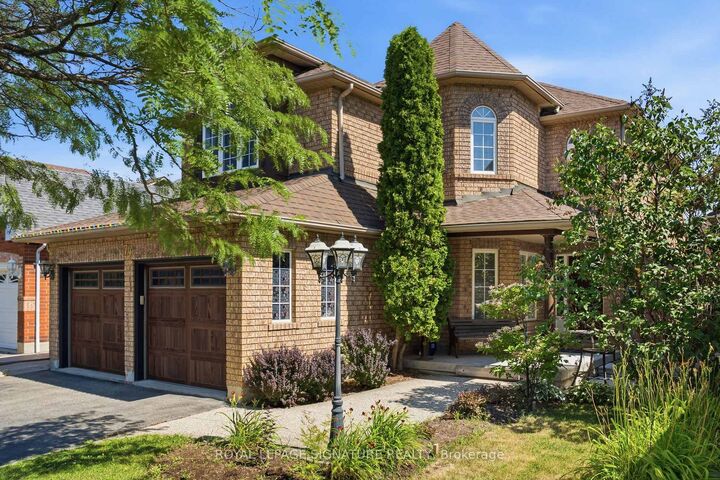 Property Photo: 79 Twin Willow Crescent E ON L7A 1K2