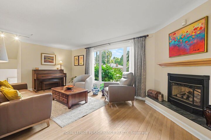 Property Photo:  1208 Cline Crescent  ON K2C 2P2 
