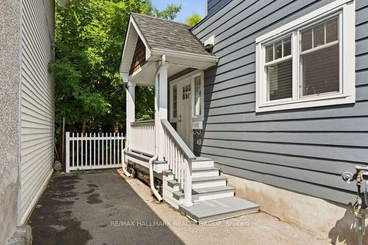 Property Photo:  23 Newton Street  ON K1S 2S6 