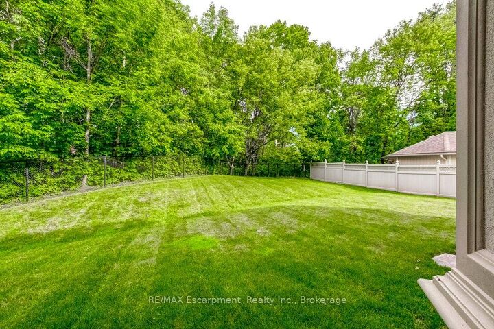 Property Photo: 172 Diiorio Circle ON L9K 1T3