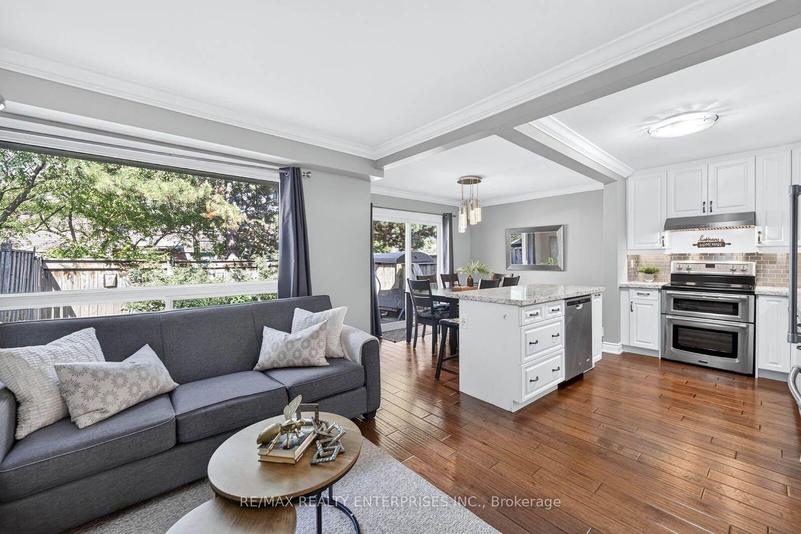 Property Photo:  3125 Fifth Line W 52  ON L5L 3S8 