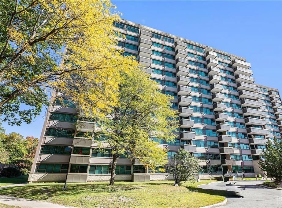 Property Photo:  555 Brittany Drive 510  ON K1K 4C5 