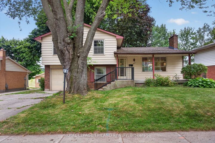 Property Photo: 657 Viscount Road ON N6J 2Y4