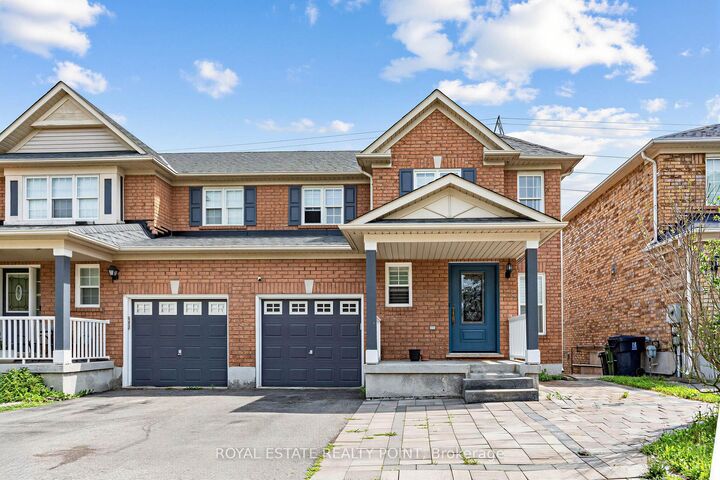 Property Photo:  141 Raponi Circle  ON M1X 2C6 