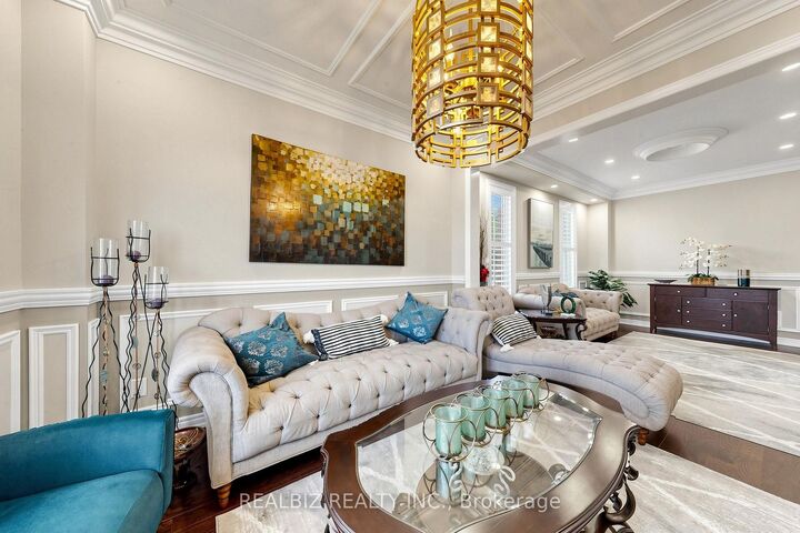 Property Photo: 37 Alamosa Court ON L6Y 2Z3