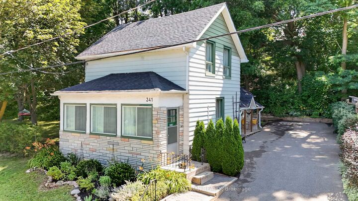 Property Photo:  341 Cotter Street  ON L3Y 3X9 