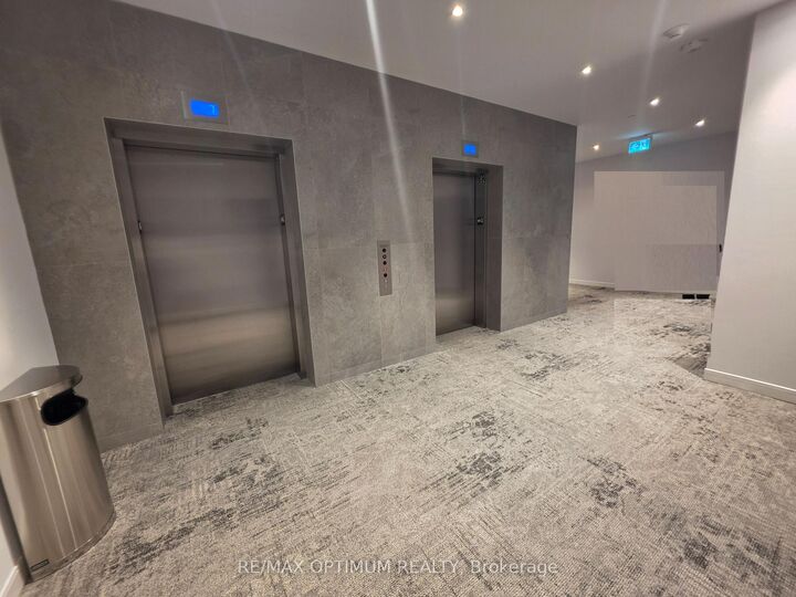 Property Photo:  7437 Kingston Road 705B  ON M1B 0E9 