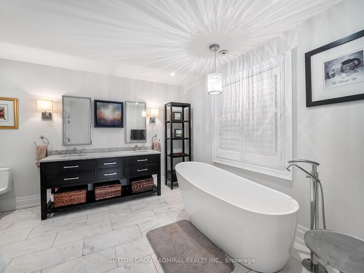 Property Photo:  70 Lake Shore Drive  ON M8V 1Z9 