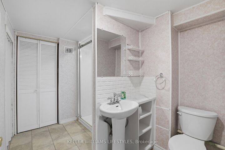 Property Photo:  15 Hawkesbury Avenue  ON N5V 2J9 