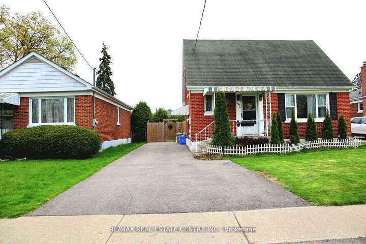 401 Elgin St Street E — photo 1