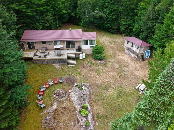 Property Photo: 1047 Redwood Lane ON K0L 1C0