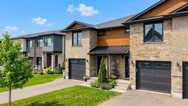 Property Photo: 31 Trailside Drive ON N4X 0C1