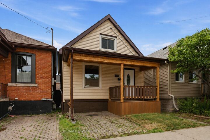 Property Photo:  1062 Cannon Street E  ON L8L 2H8 