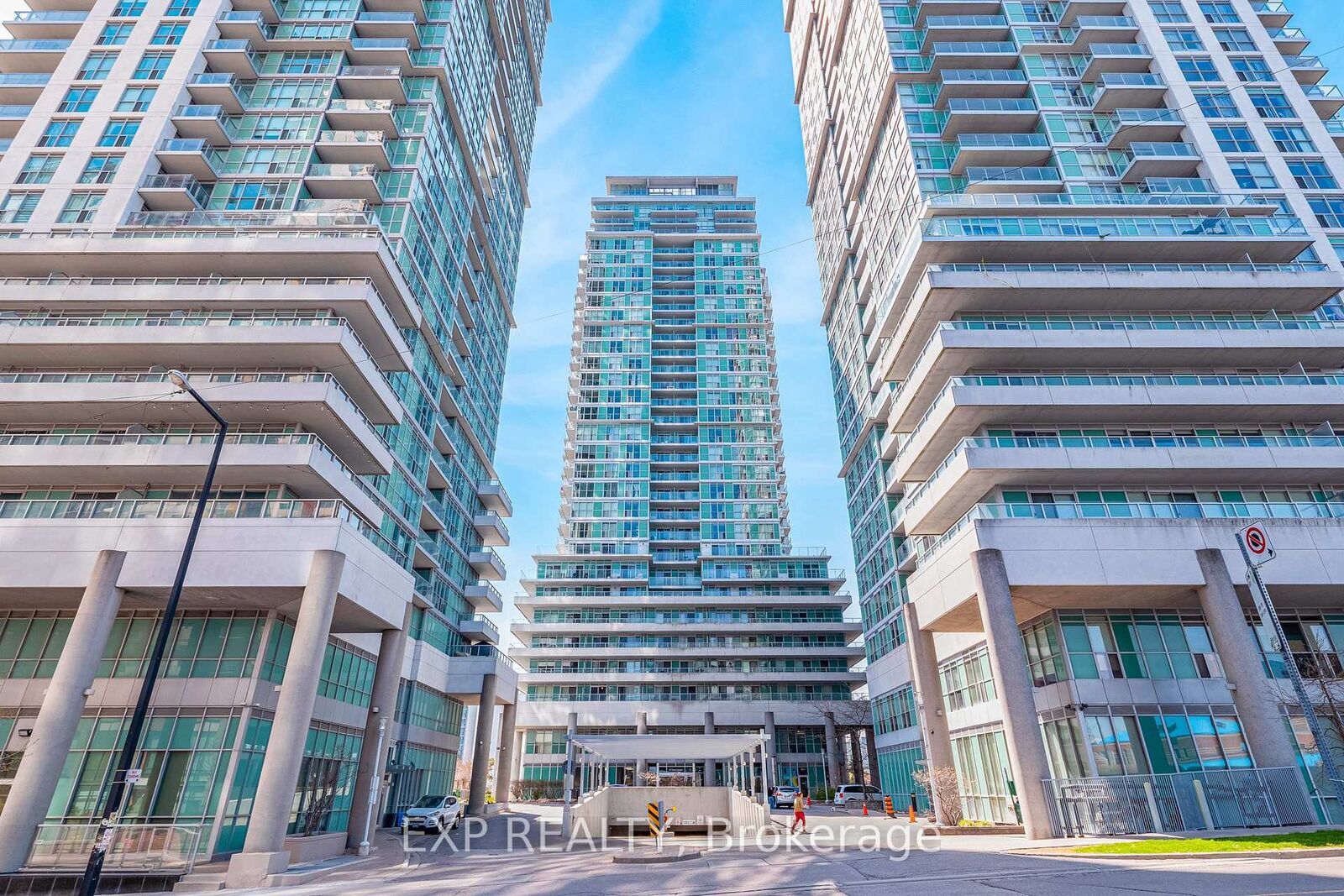 Property Photo:  60 Town Centre Court 407  ON M1P 0B1 