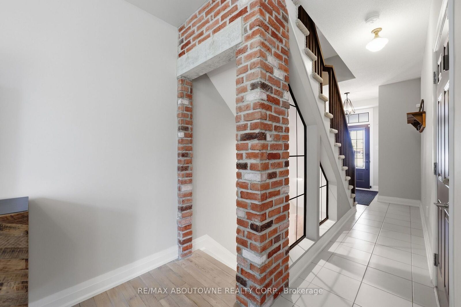 Property Photo:  1401 Plains Road E 63  ON L7R 0C2 