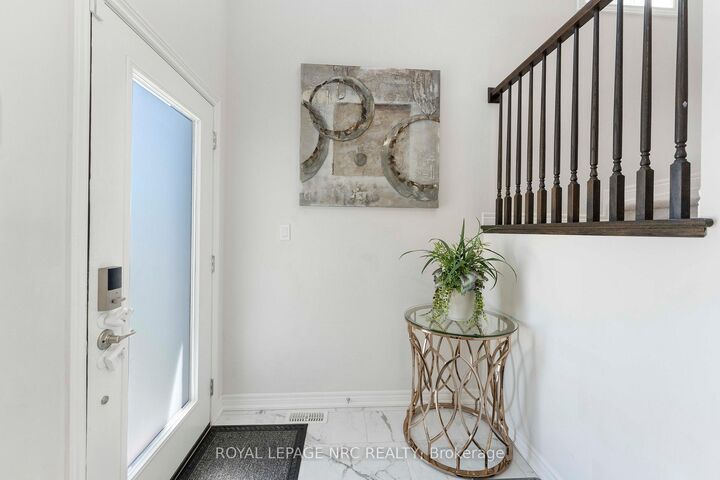 Property Photo: 12 Swan Avenue ON L0S 1E6