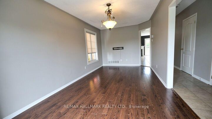Property Photo: 441 Heddle Crescent N ON L3X 2J4