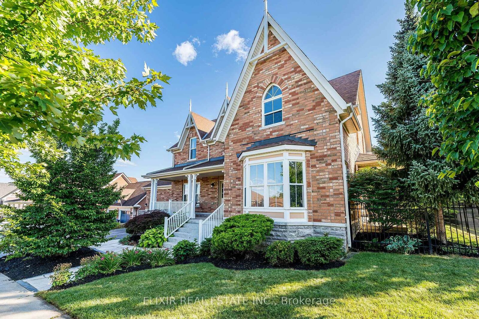 Property Photo:  76 North Riverdale Drive  ON L7C 1L1 
