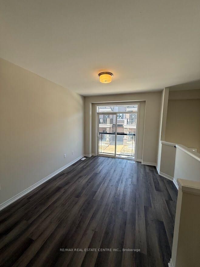 Property Photo:  660 Colborne Street W 155  ON N3T 0Y7 