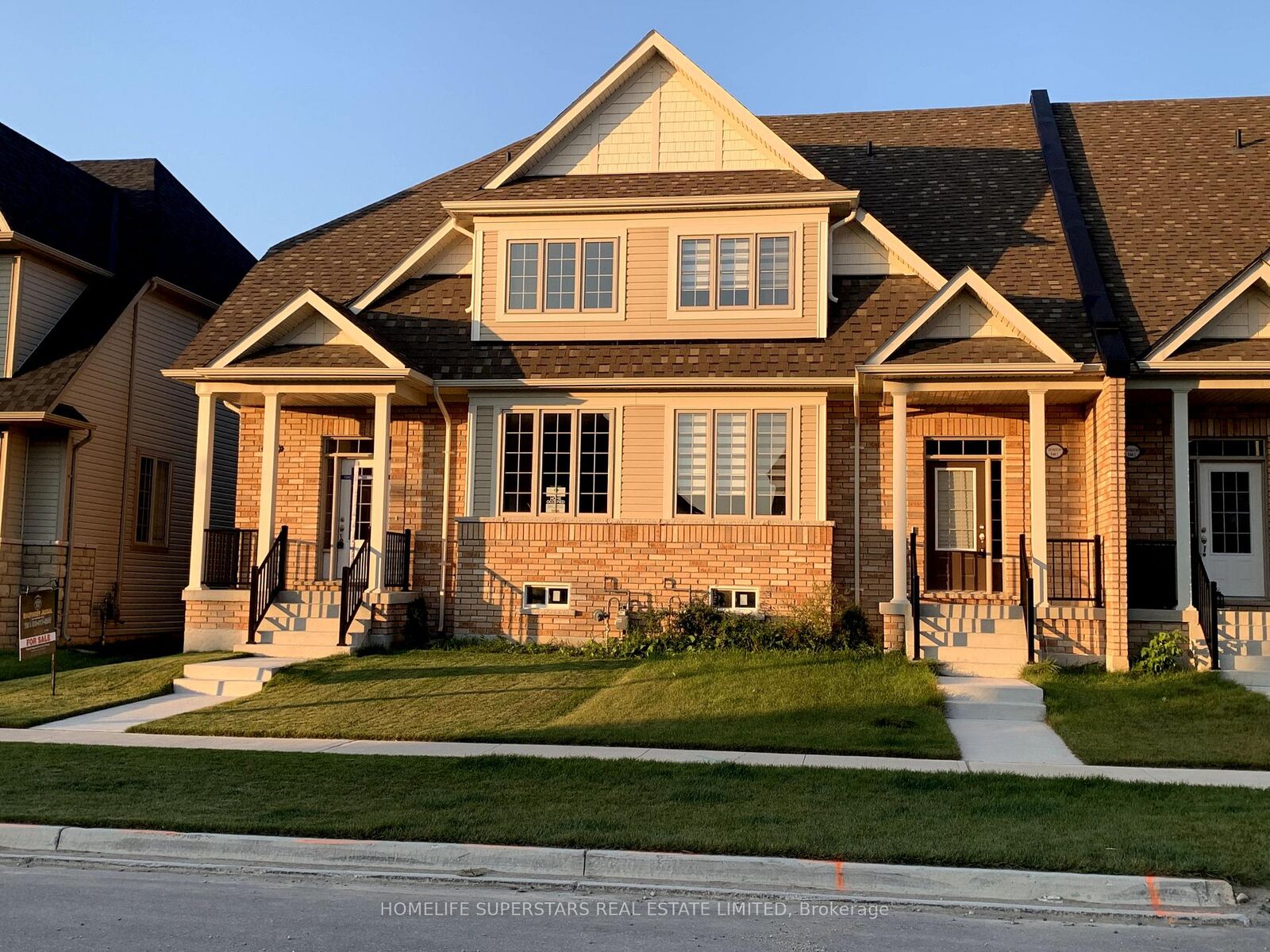 Property Photo:  220 Farley Road 1  ON N1M 0H6 
