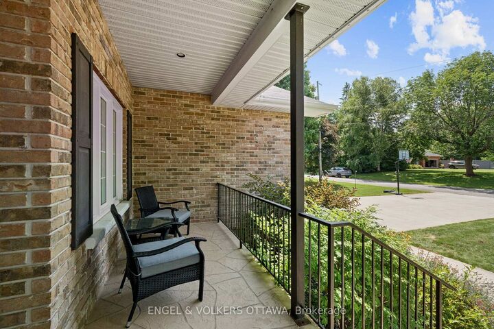 Property Photo:  876 Center Street  ON K0A 1G0 