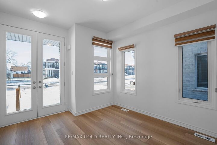 Property Photo: 222 Pilkington Street ON L2V 0N5