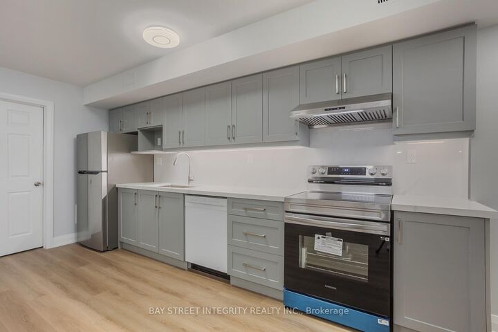 Property Photo:  19 D'Arcy Street Bsm  ON M5T 1J8 
