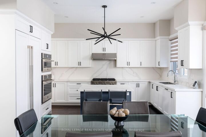 Property Photo: 175 Burloak Drive W ON L6L 6E6