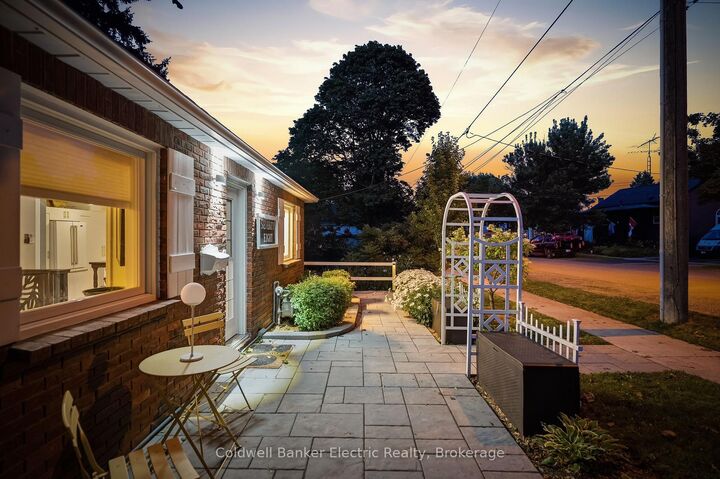 Property Photo:  78 Charles Street  ON L1A 1S5 