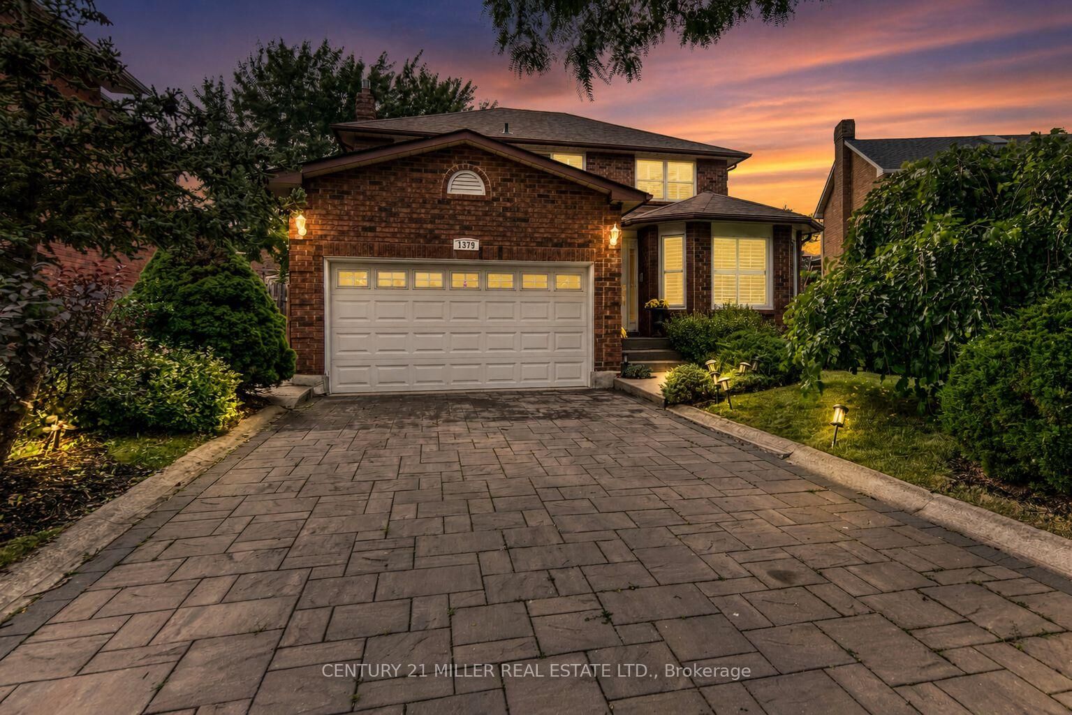 Property Photo: 1379 Bramblewood Green N/A ON L6M 2R6