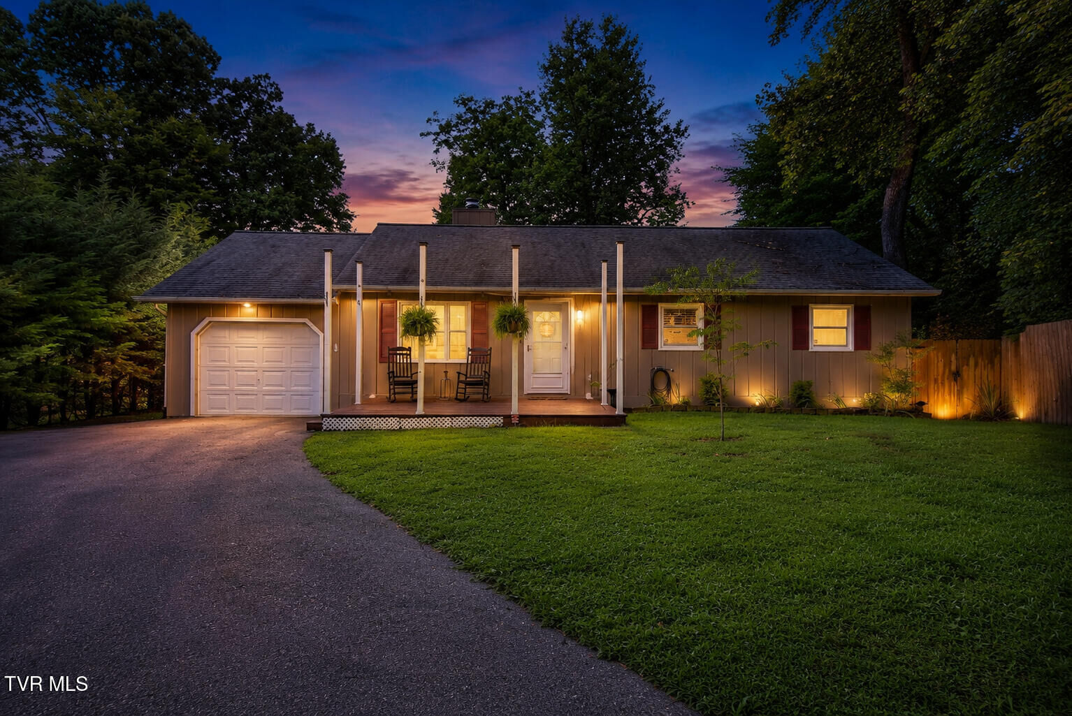 Property Photo:  1037 Surmont Court  TN 37660 