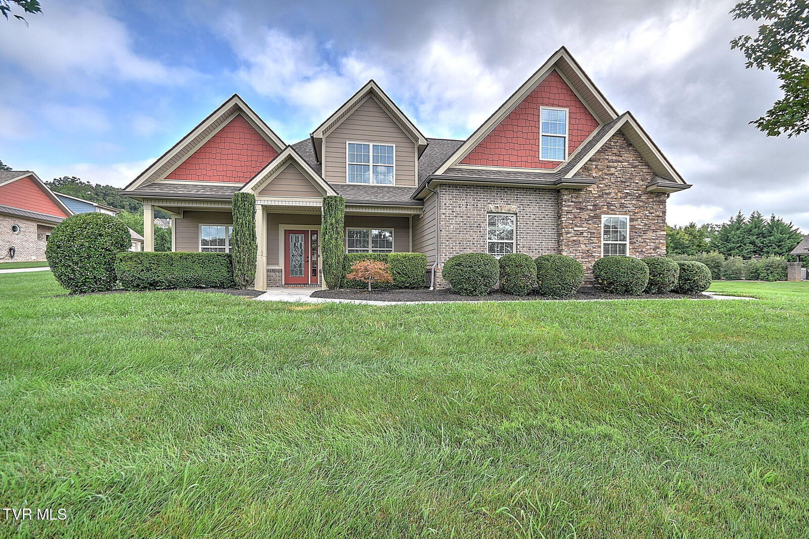 Property Photo:  204 West Hawthorne Court  TN 37745 