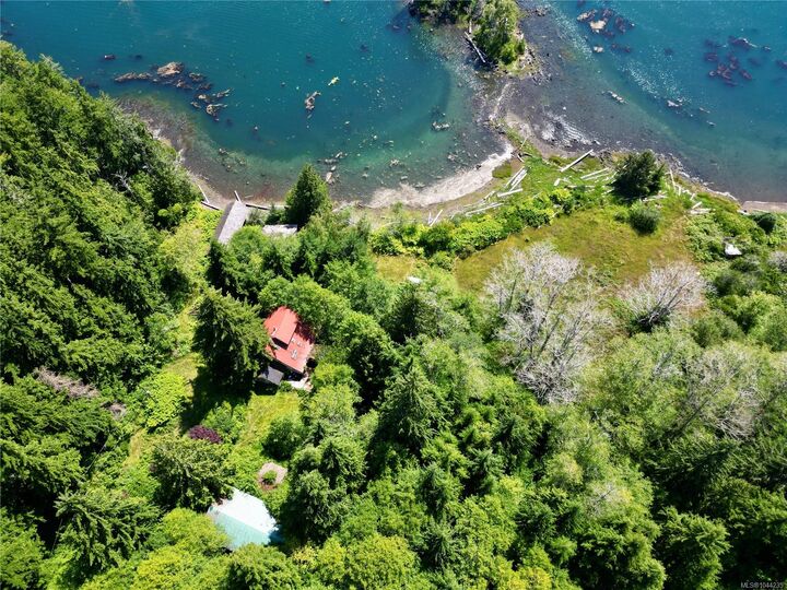 Property Photo: 245 Quatsino Rd BC V0N 2V0